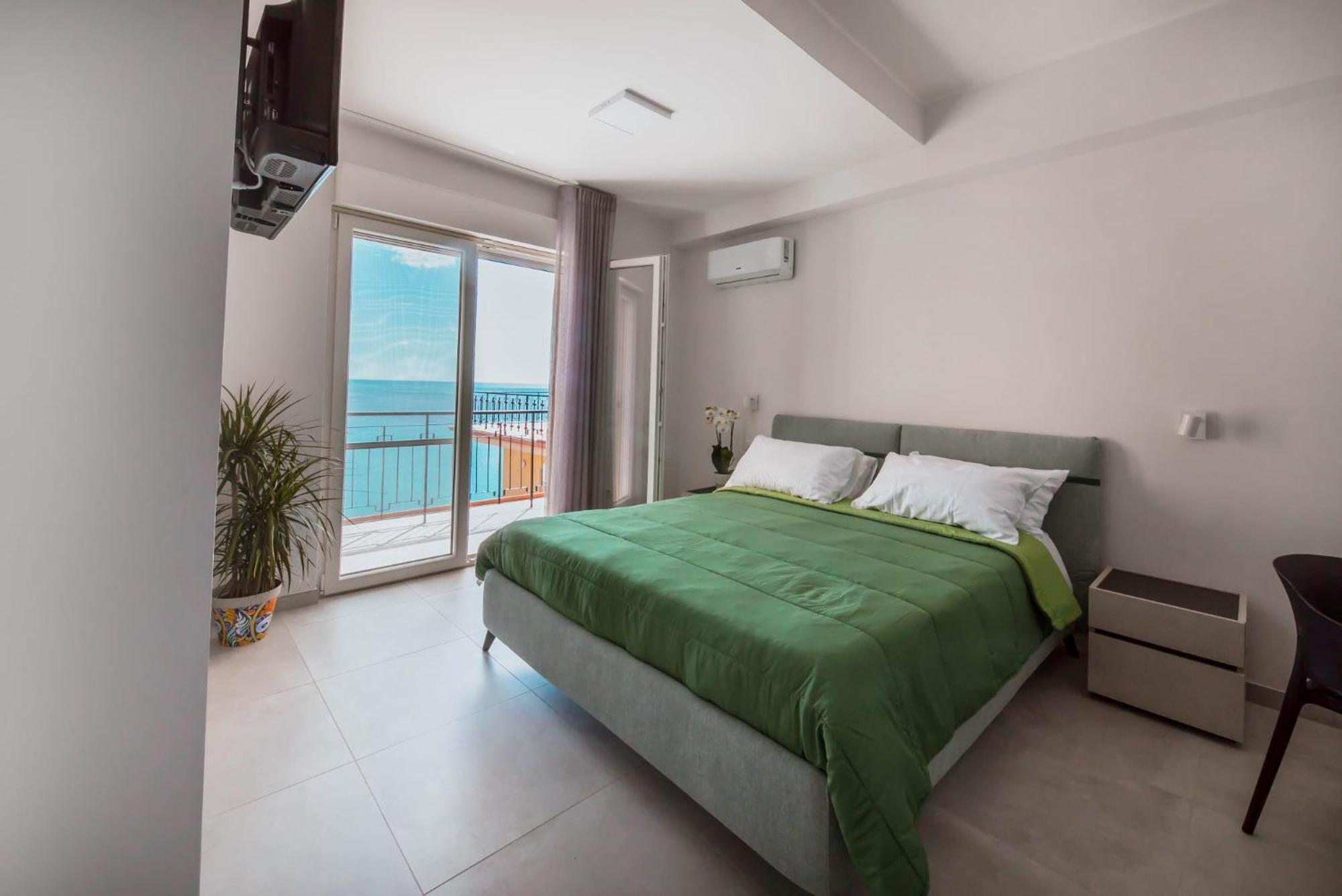Blu Marine Bed & Breakfast Catanzaro Bagian luar foto