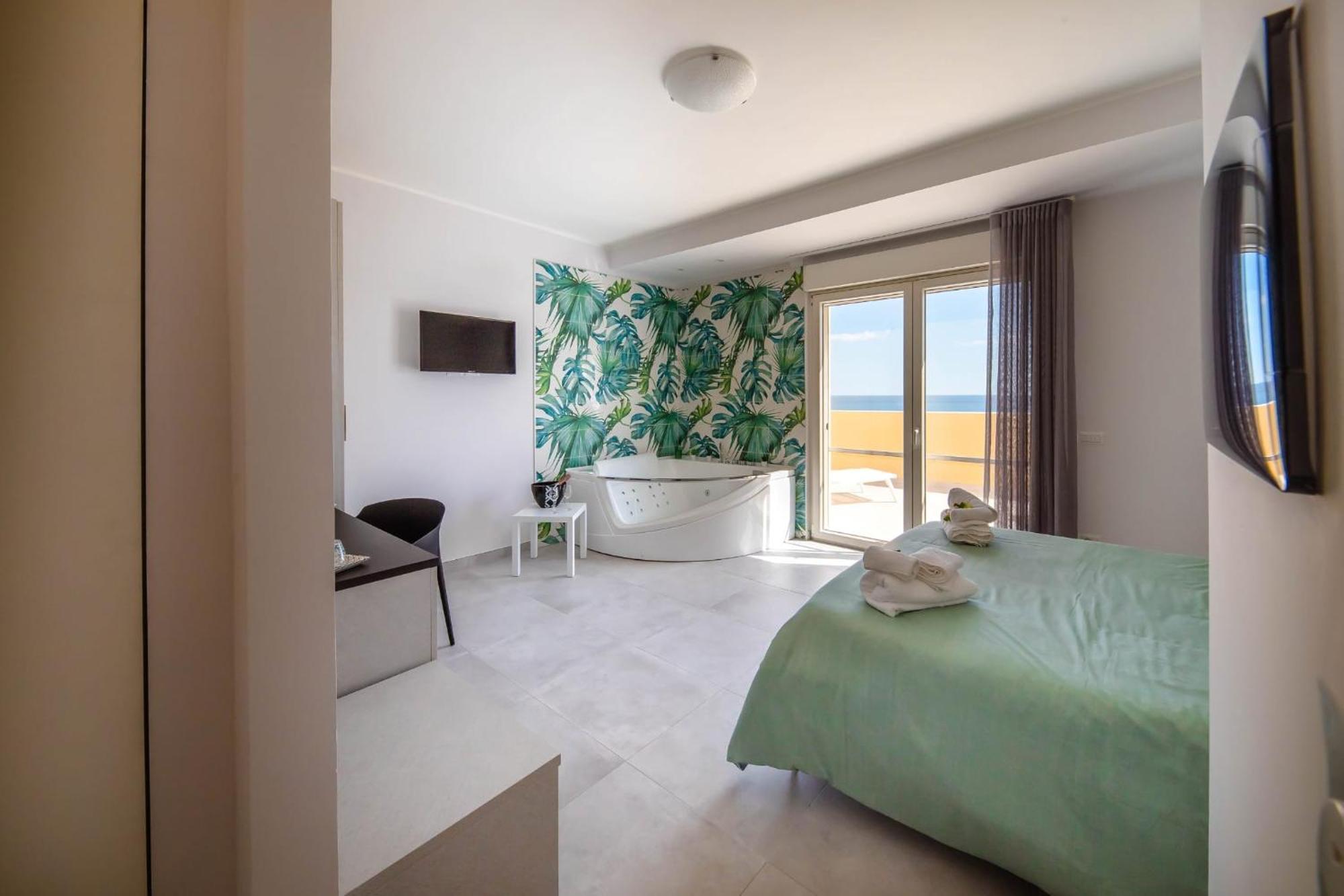 Blu Marine Bed & Breakfast Catanzaro Bagian luar foto