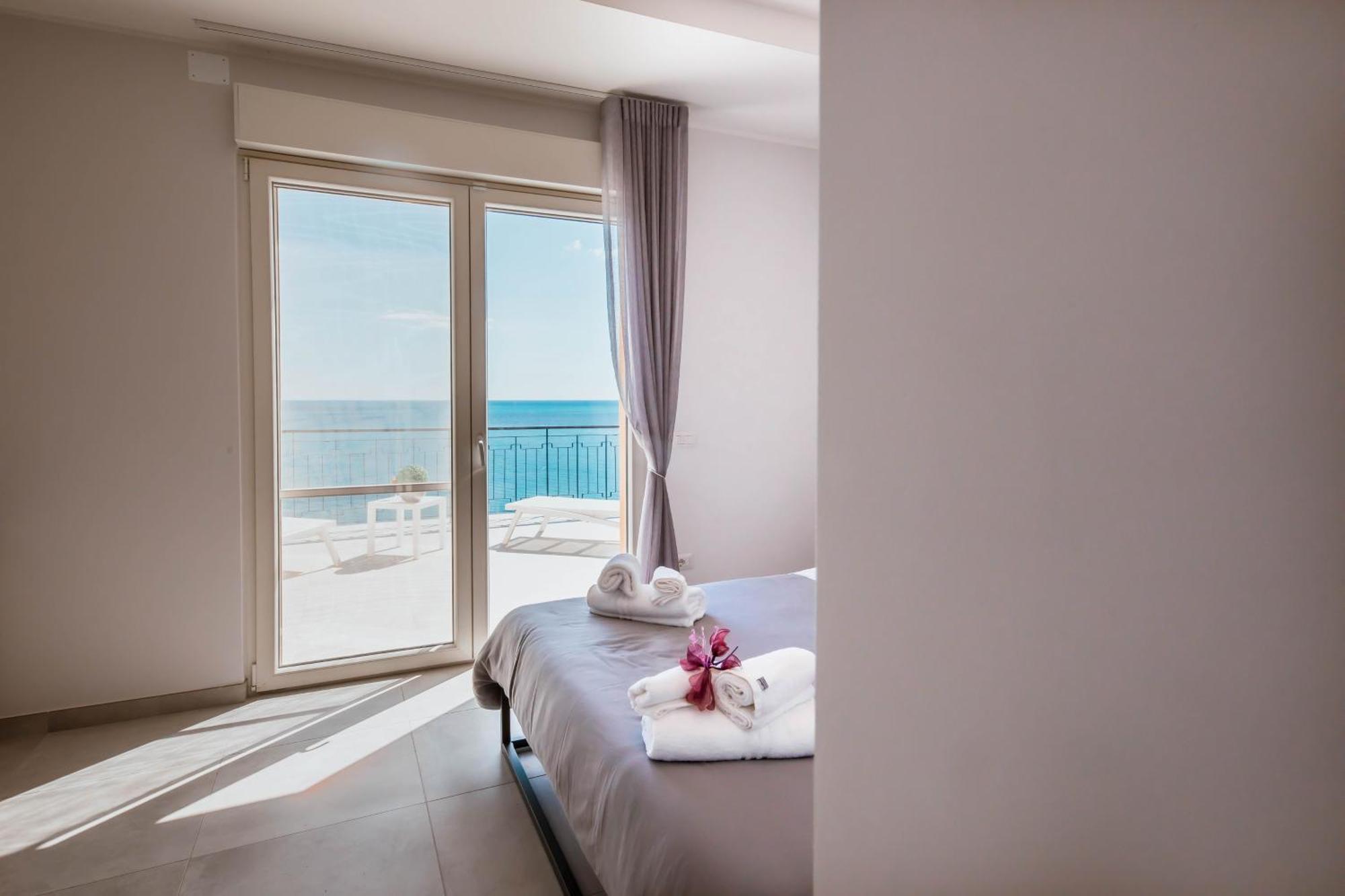 Blu Marine Bed & Breakfast Catanzaro Bagian luar foto