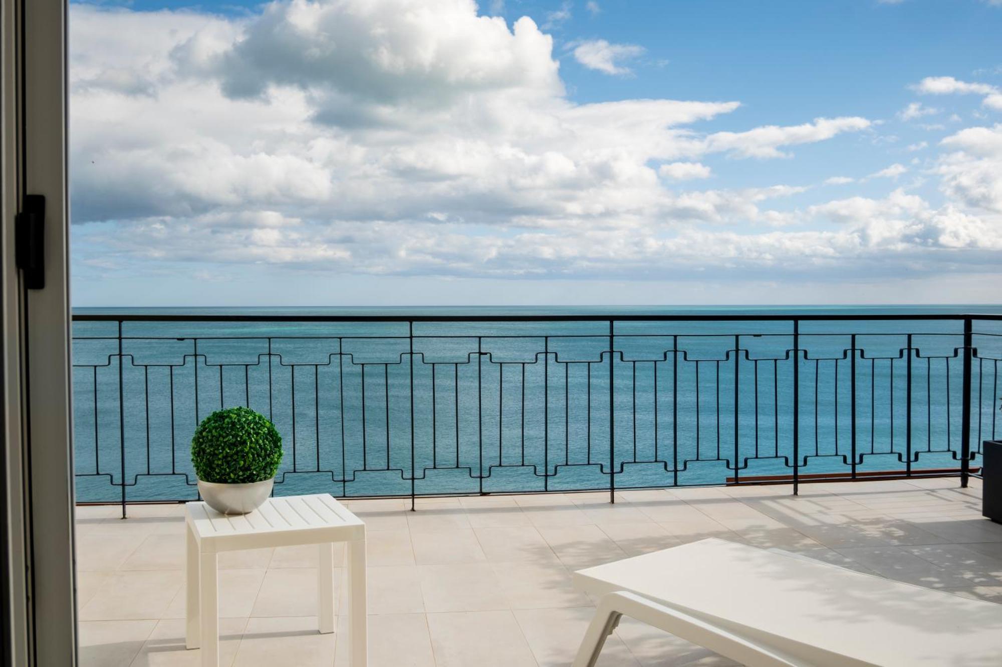Blu Marine Bed & Breakfast Catanzaro Bagian luar foto