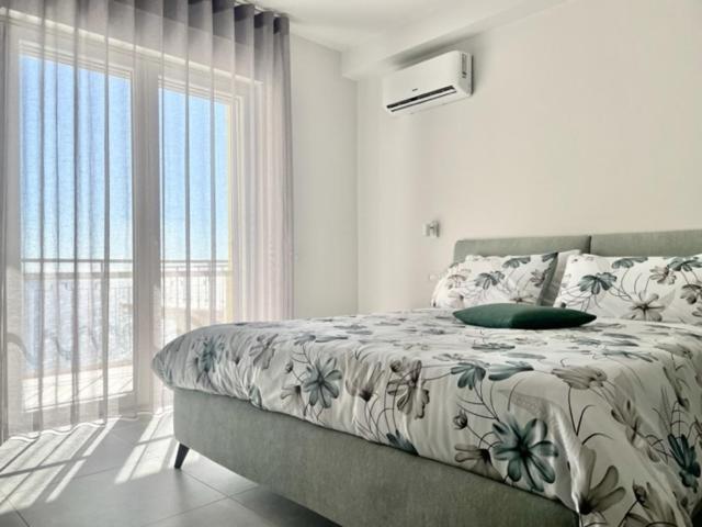 Blu Marine Bed & Breakfast Catanzaro Bagian luar foto